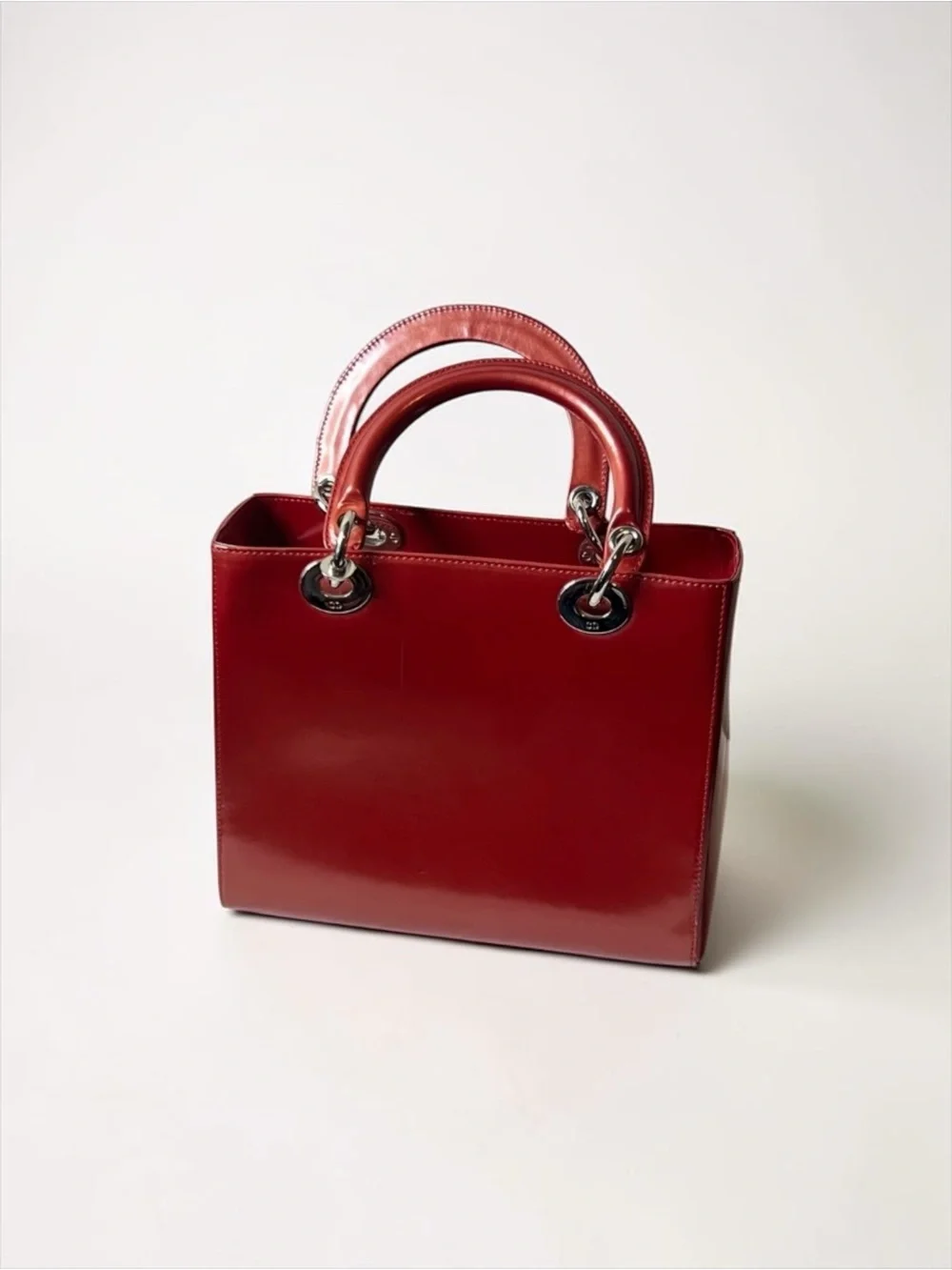 Christian Dior Red Polished Leather w Strap. Lady Dior. Dustbag